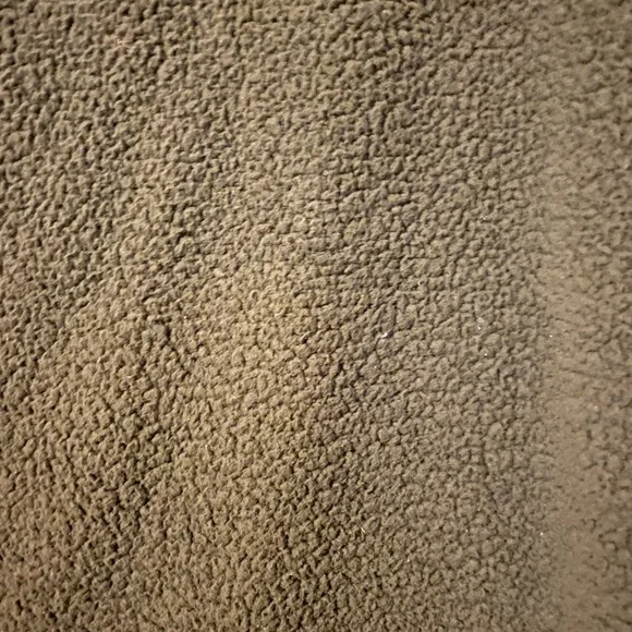 Softer than your Ex’s hugs and always there when you need it!Large Sherpa LOVE - Picture 13 of 14